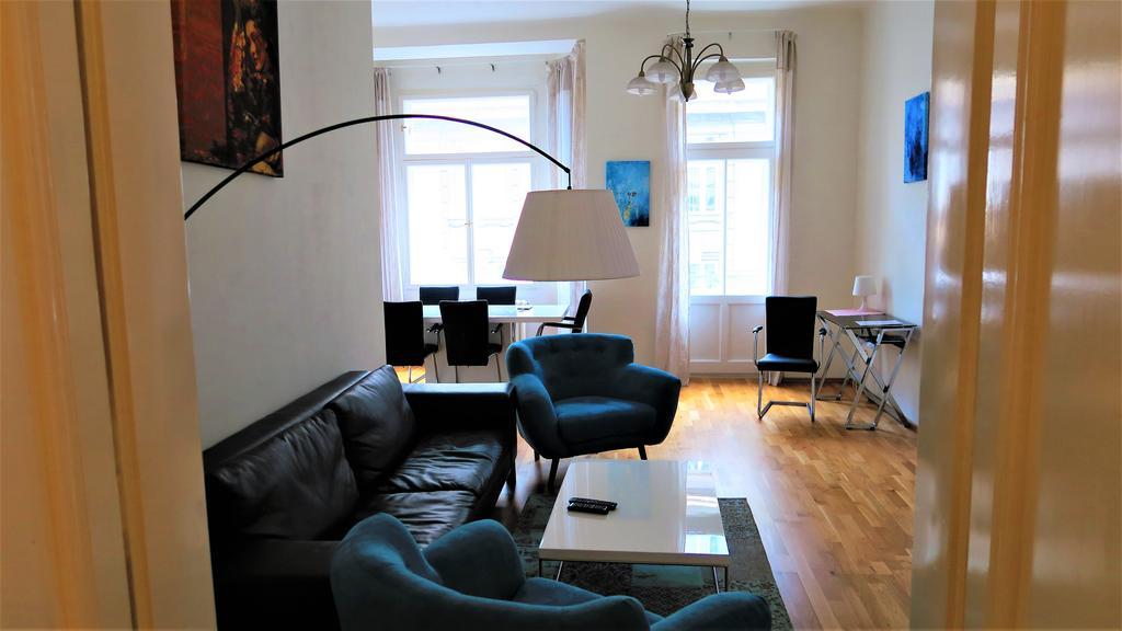 Old Town Square Superior Apartments - Valentin Praag Buitenkant foto